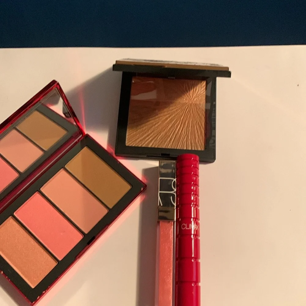Nars - Picture 3 of 3